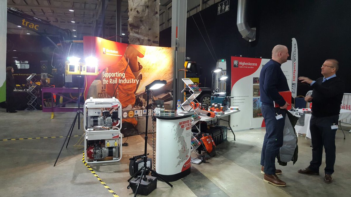 NightSearcher's tweet photo. A Busy day for the @nightsearcher @SelectequipLtd team #exhibiting at #SafeStart2017. #Led #flood #lighting #RailSafety #galaxypro #solaris https://t.co/JhdZcUP3VG