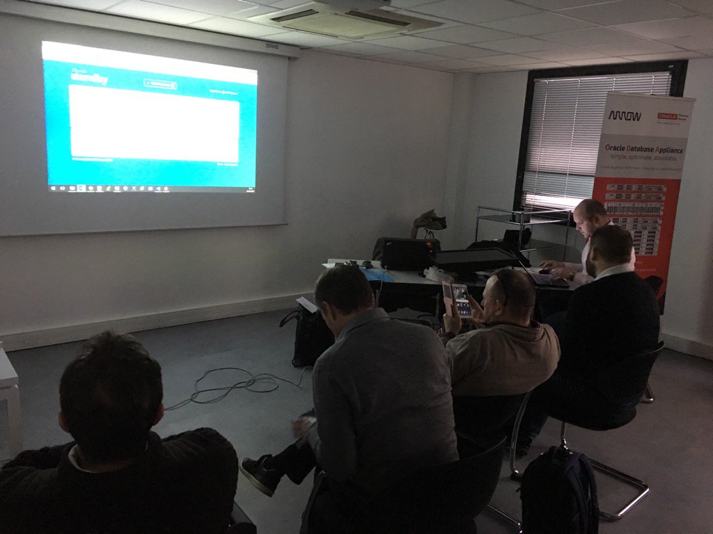 Kidjo_Stephane's tweet photo. #ODA #Dbvisit Workshop ODA avec Integration complète de Dbvisit standby pour le PRA. Partenariat Arrow/ ETIKA https://t.co/JtaXFrAk9a