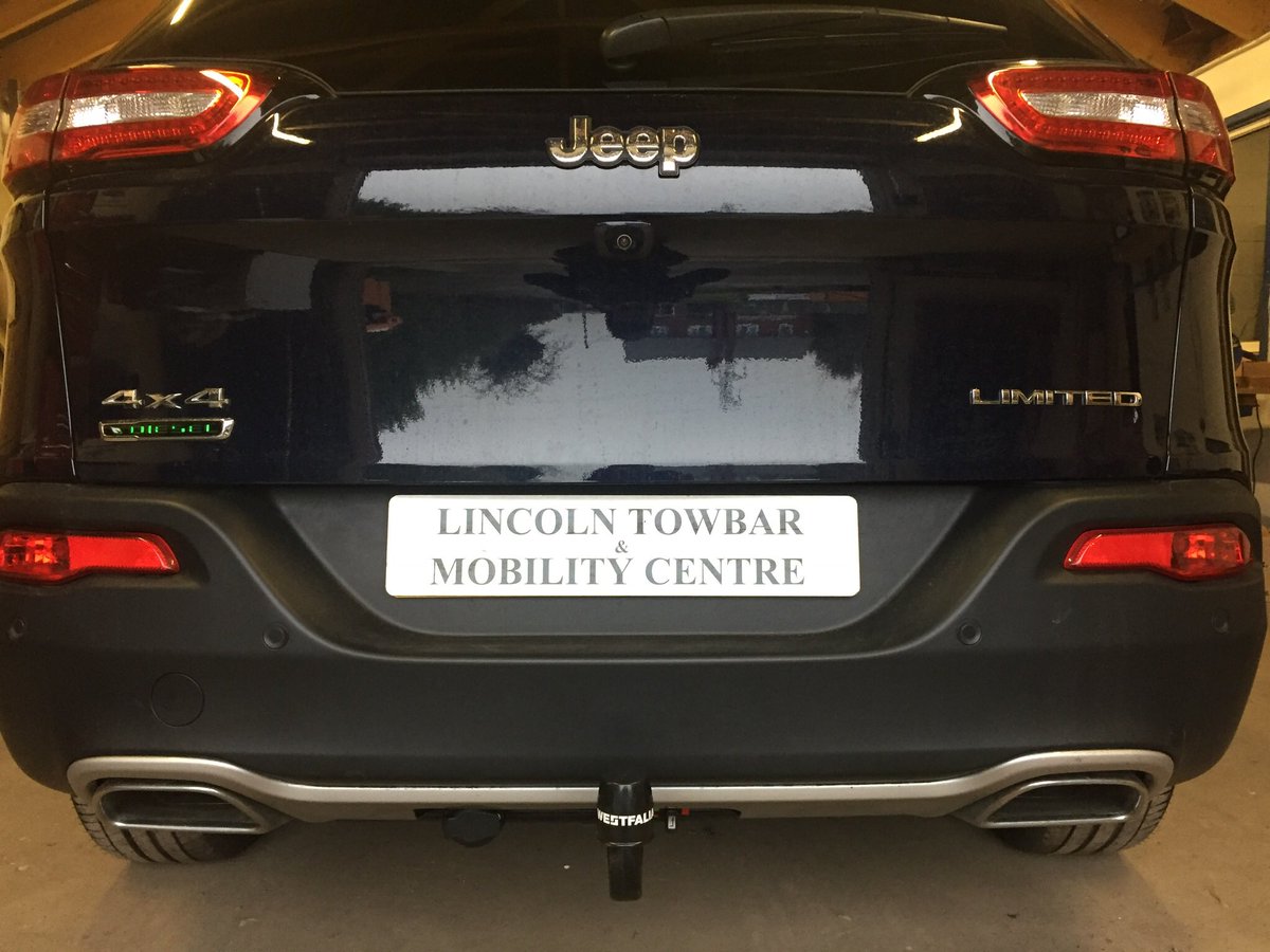 lincolntowbar's tweet photo. .@westfaliauk Detachable towbar fitted with a 13pin VSK to a #Jeep #Cherokee #Lincsconnect #lincoln #qualitysecured https://t.co/AIr3HVrSBu