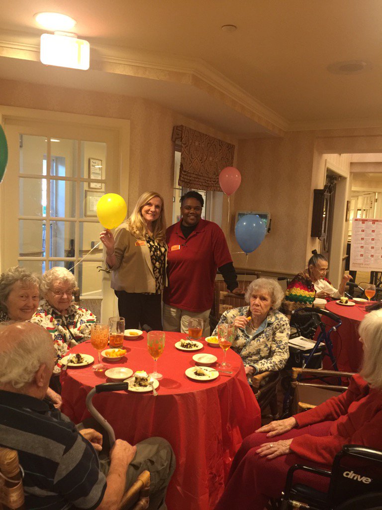 AliceTauber's tweet photo. @SunriseAVC. Veronica Belton, new AVC. Our residents love her because they know how much she loves them! BirthdayBash https://t.co/XMtNsJBdYy