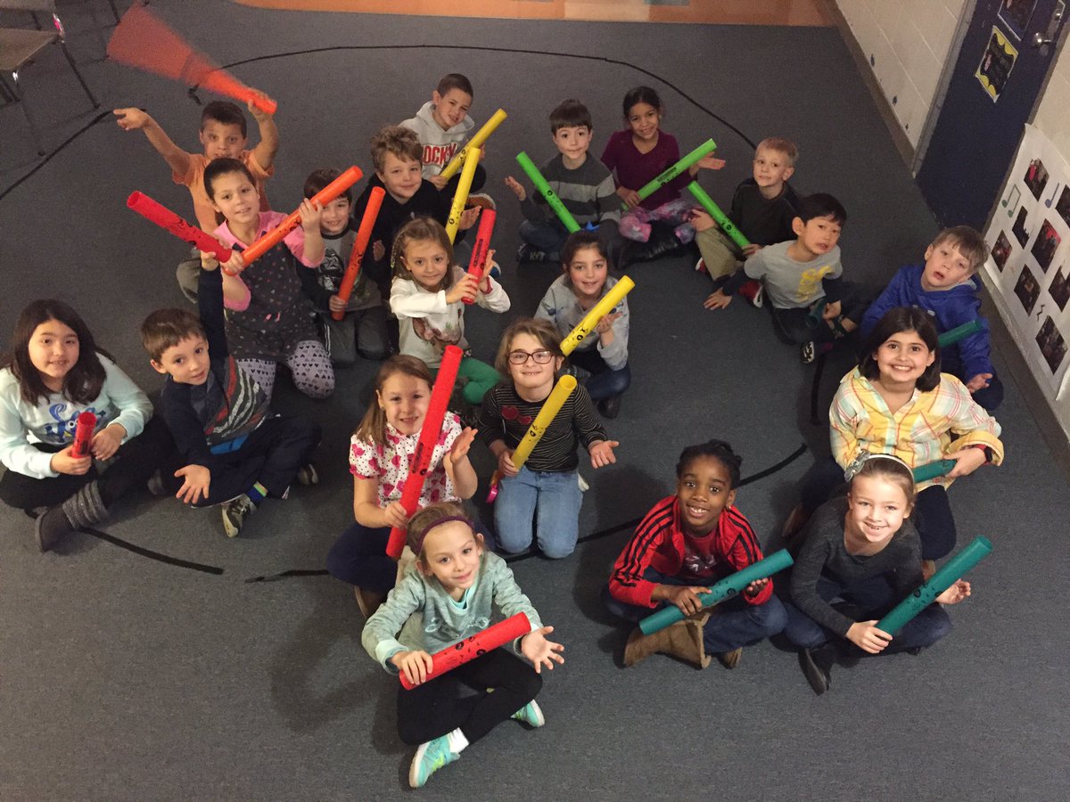 ColetteSeaver's tweet photo. Practicing our melodic steps and skips using boomwhackers. #sayrestrong https://t.co/YcdGOd1W8X