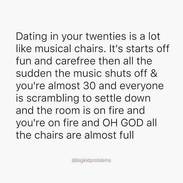 charmy_women's tweet image. Dating in your twenties 🎉 vs dating in your thirties 🙈 bit.ly/2kxSlaI