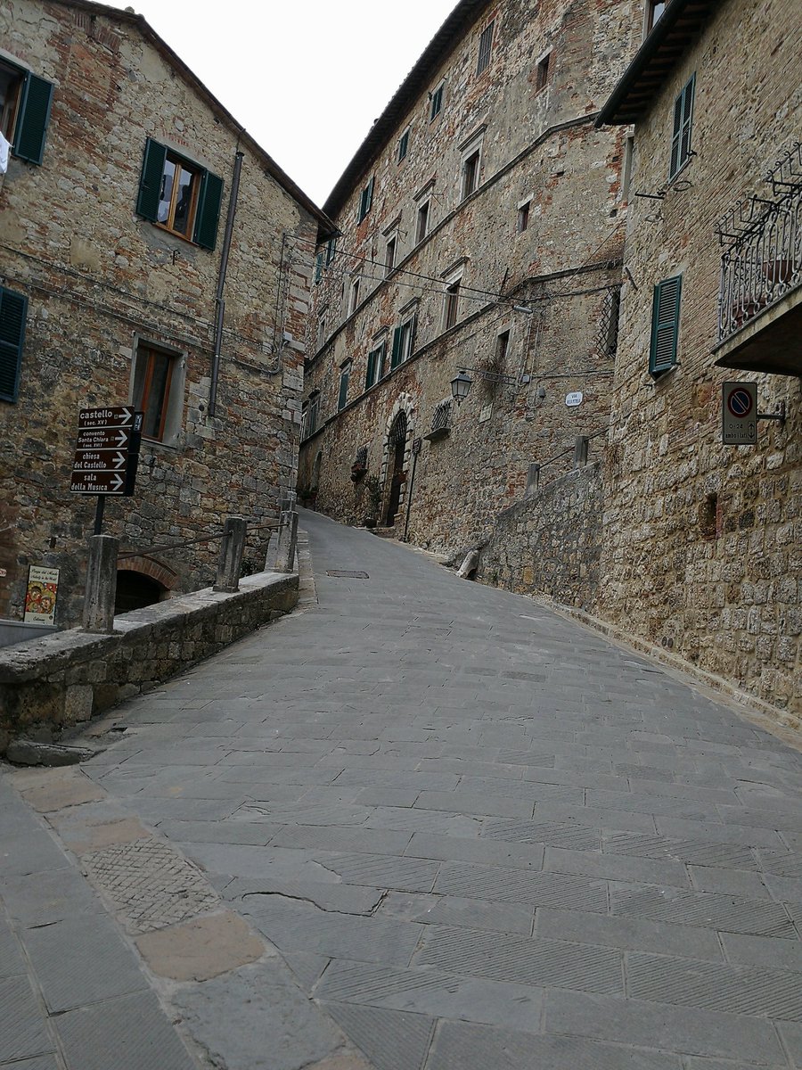 "la grande bellezza" in the Province of Siena - Tuscany   here Sarteano