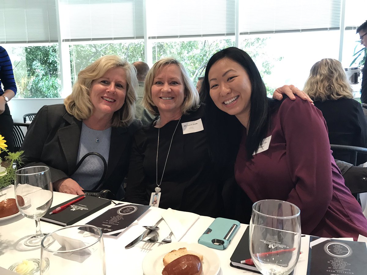 CasitaMagnet's tweet photo. Honoring the SD County Teachers of the Year at the #aicasd  #aiproud #wave https://t.co/cFsRsmJOuA