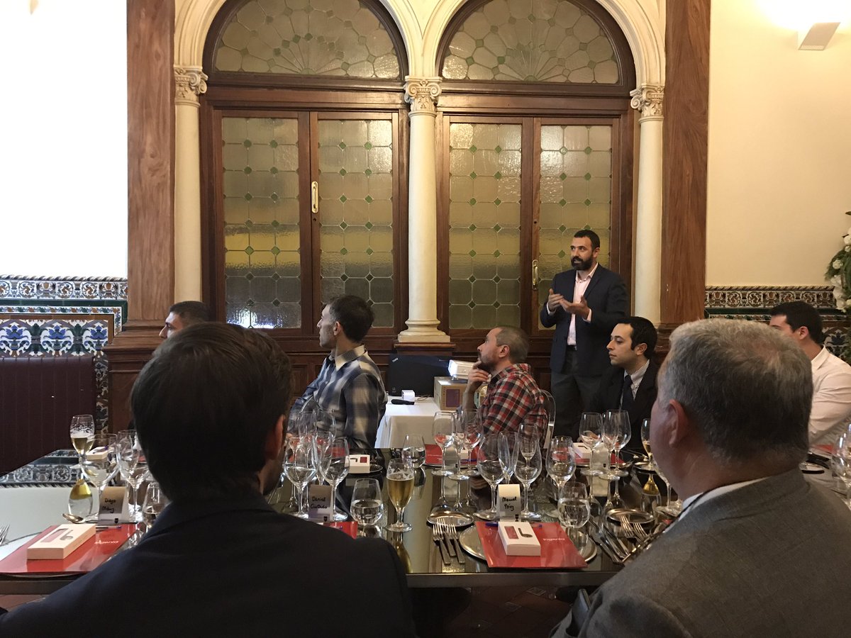 Ingenia_es's tweet photo. @mcasadoing explica casos de éxito de #Ingenia #25añosIngenia https://t.co/MxYICC48lH