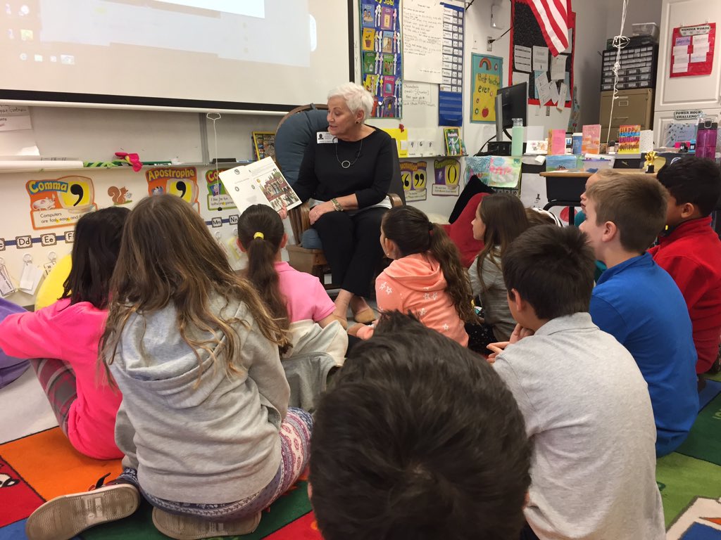 MrsBerlatsky's tweet photo. Grandmas make great guest readers! #VerdeReads #PBCReads #PeaceLoveReadMore https://t.co/brUthDbPE9