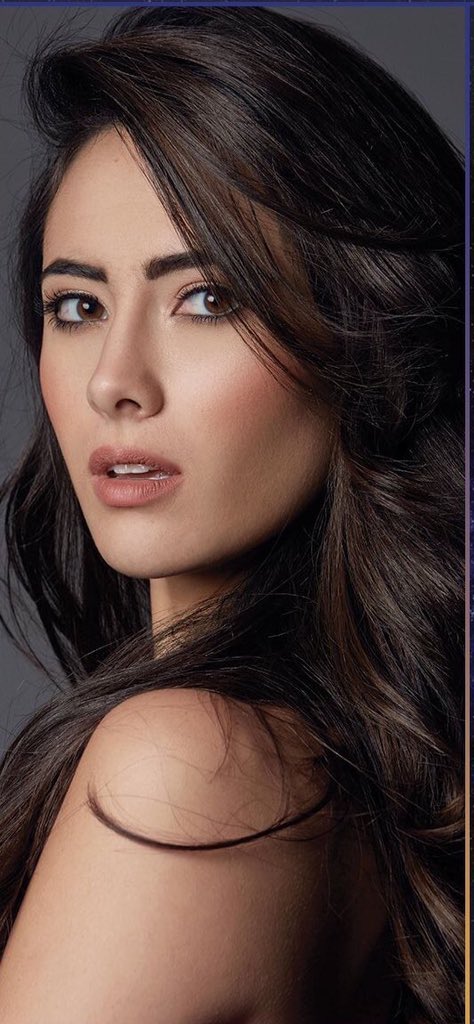 Altamir10Ariana's tweet photo. Nicaragüense por gracia de Dios! 💙 #Nicaragua #MissUniverse @marinajacoby 🇳🇮💙👑 https://t.co/FdjI9Jntkr