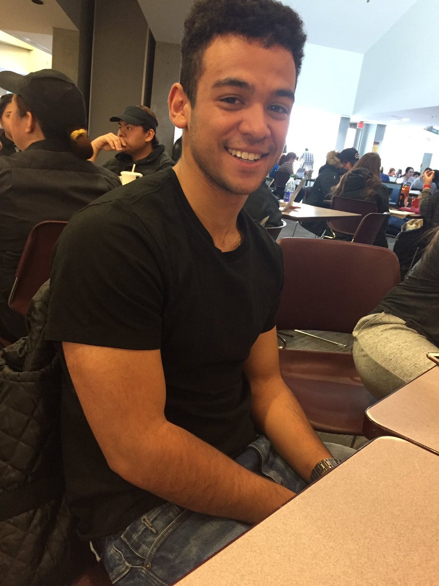 kyravstheworld's tweet photo. "I only use my newsfeed to posts photos of my kitty, Luke." Says 2nd year science cat lover Dylan Swaby #JKtweets #bcsc202b #MacEwanU https://t.co/xGVr1pAETA