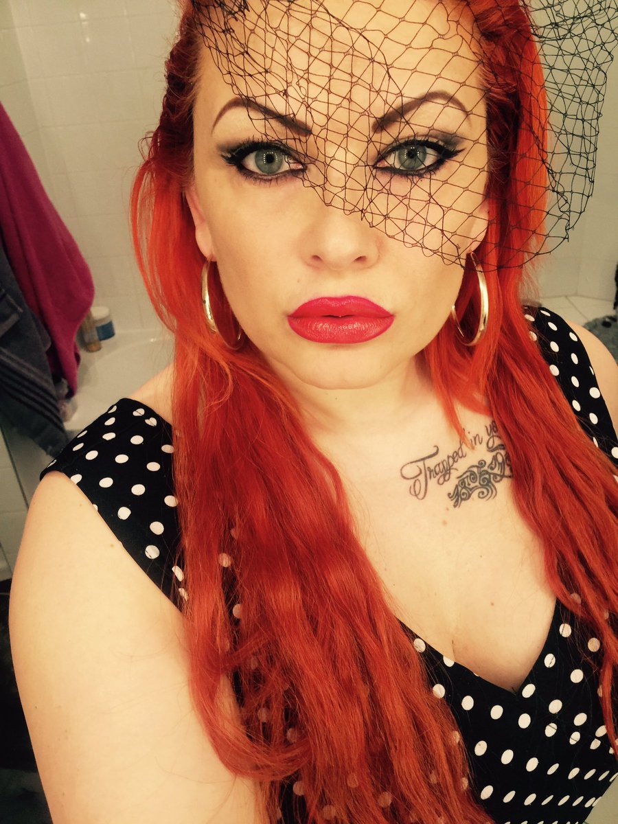 NoraMistress's tweet photo. Styling für meine neuesten Fetisch-Clip - #elite #high_Class #goddess #noramarinelli https://t.co/KgFILpsE0W