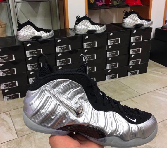 SneakerPics23's tweet photo. Silver Surfer Foams https://t.co/oaXbQcXojR