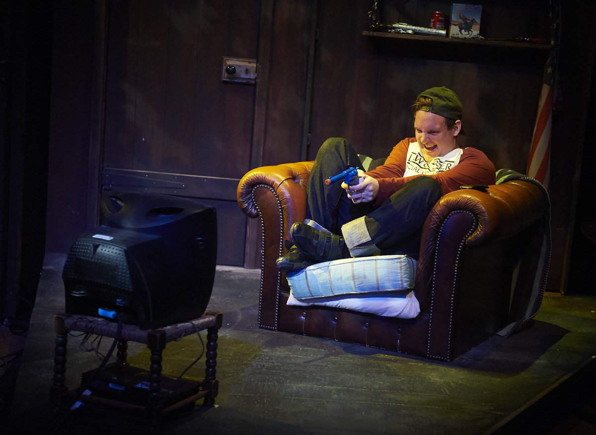 The Mill at Sonning (@millatsonning) on Twitter photo Grab a copy of the <a href="/henleystandard/">Henley Standard</a> tomorrow for a fab review of our <a href="/peterjamesuk/">Peter James</a> thriller #DeadSimple. Booking now. Grab a copy of the <a href="/henleystandard/">Henley Standard</a> tomorrow for a fab review of our <a href="/peterjamesuk/">Peter James</a> thriller #DeadSimple. Booking now.