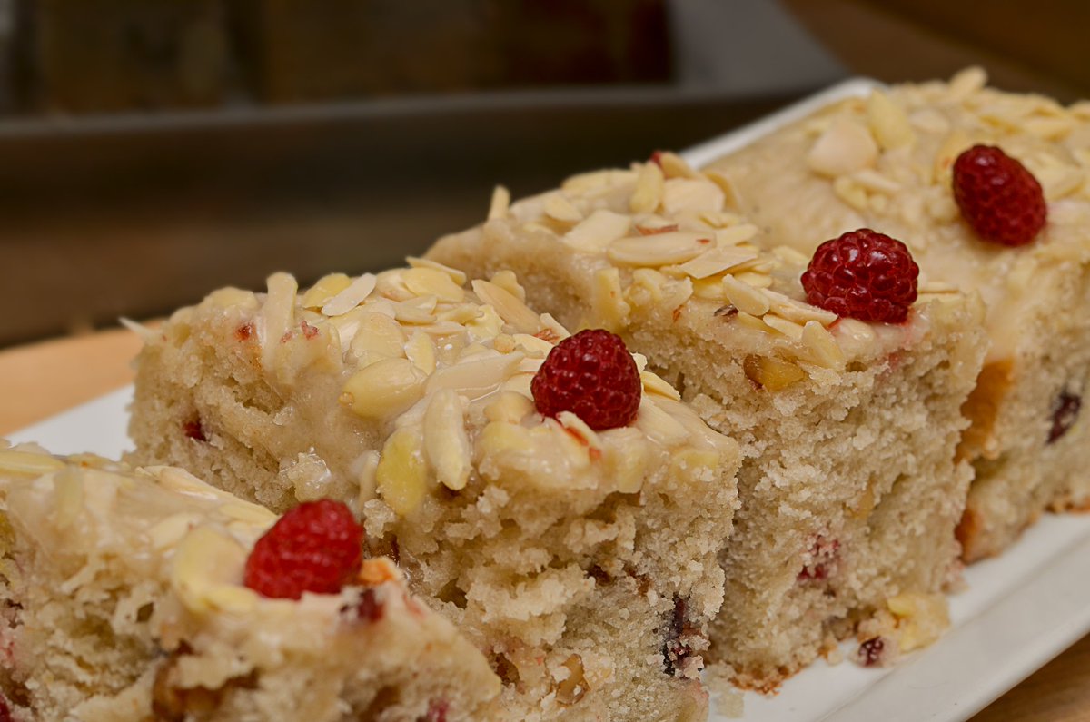 viveg's tweet image. Mucho calor hoy? Escapa un ratito para comer un rico blondie, helado, pie de limón, todo lo que quieras! 🍃💜 #vegan #viveg