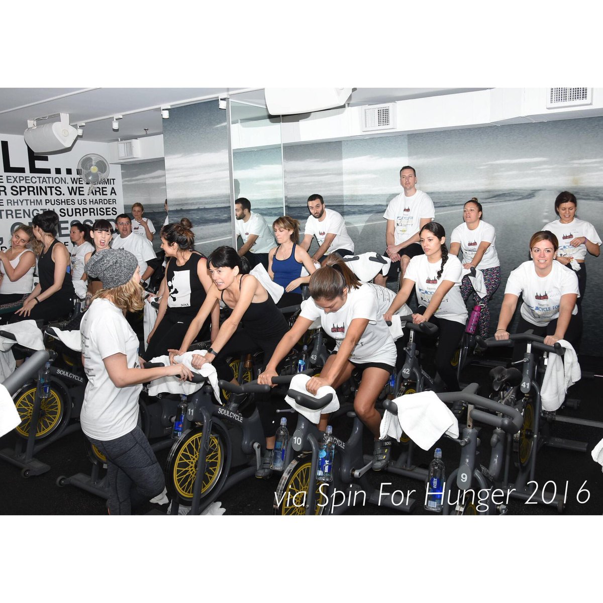 CycleForHunger's tweet image. The best part of our #SpinForHunger ride is coming together and being reminded to *always* KEEP PEDALING! 🚲✨ #WorkOutGiveBackFeelGood x #TBT