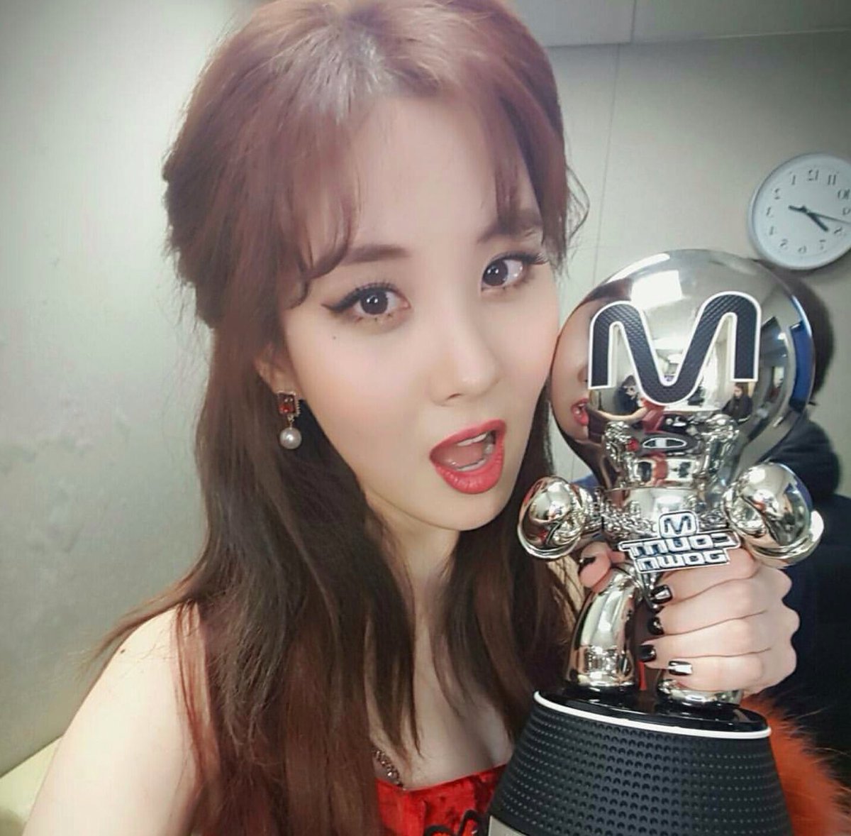 BOMBlackPink's tweet photo. Winning no.1's when will your fav???? #DontSayNo1stwin https://t.co/Rv581IbxNc