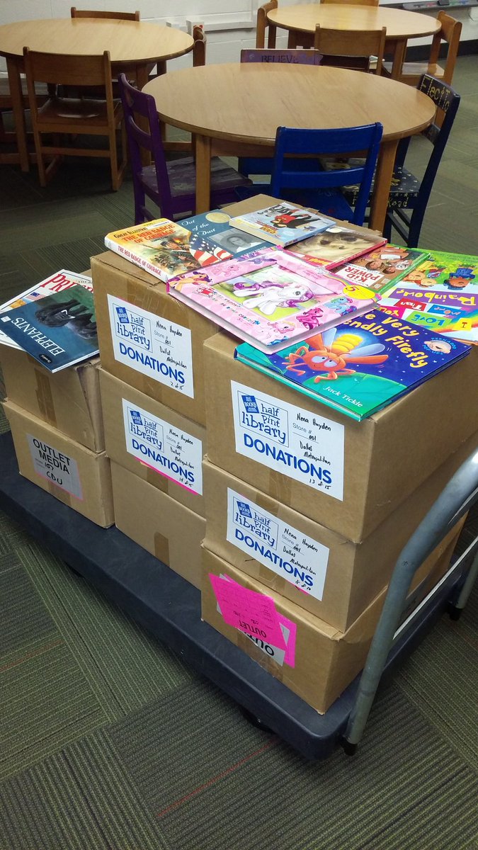 ColetteLibrary's tweet image. #WhatAreYouReading #DallasLibraries always a joy receiving tons of free books to pass out to my students!