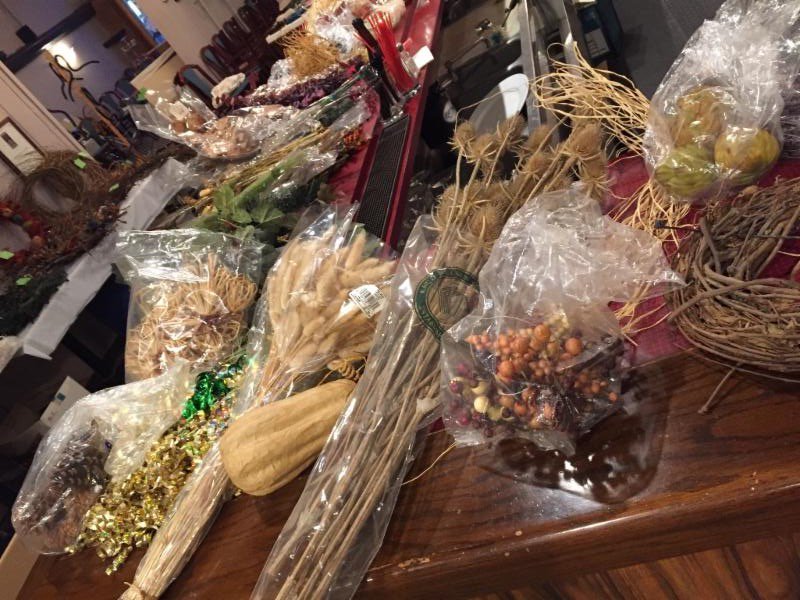 ChefWave's tweet image. January 23 - 28 : Potluck party and a week of sale days at 209 Main. conta.cc/2iT8Im7