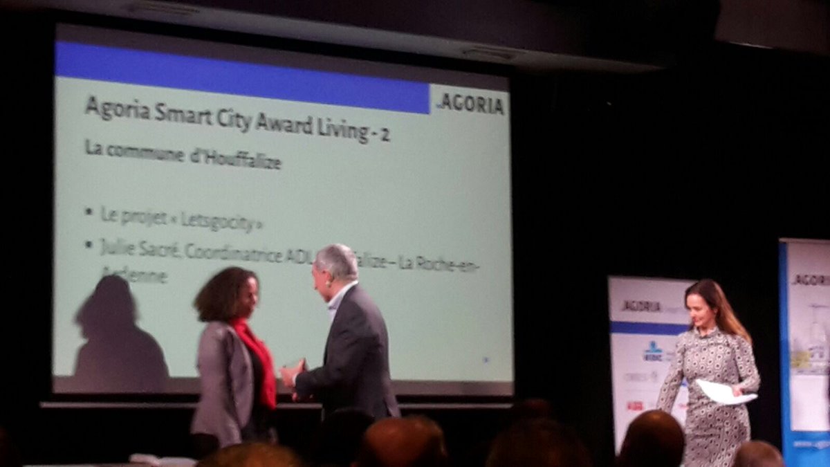 HEC_SCI's tweet photo. @letsgo_city et la commune d' #Houfalize remportent le smart city awards living 2 @Agoriafr ! #congrats #CityVentureLab #smartrurality 🎉 https://t.co/bMzwDR42CW