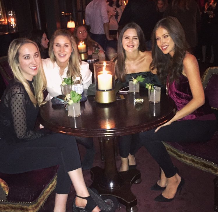 Went to the premiere of <a href="/AmazonVideo/">Amazon Video</a> <a href="/amazon/">Amazon</a> Z:The Beginning of Everything and almost hit Christina Ricci in the face accidentally🙃🙈 #rookie