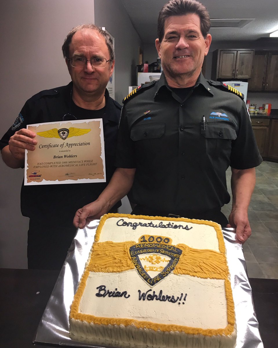 AeromedicalEMS's tweet photo. Congrats to Brian Wohlers who reached 1000 medevacs #AirAmbulance #aeromedicalems #paramedic https://t.co/4srqScMCfk