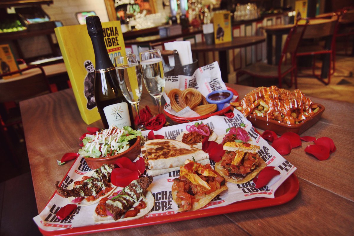 VALENTINES DAY 🇲🇽♥️

Get dirty this Valentines Day with our special street food sharing tray combo for 2, £40.

#buythemtacos #valentines