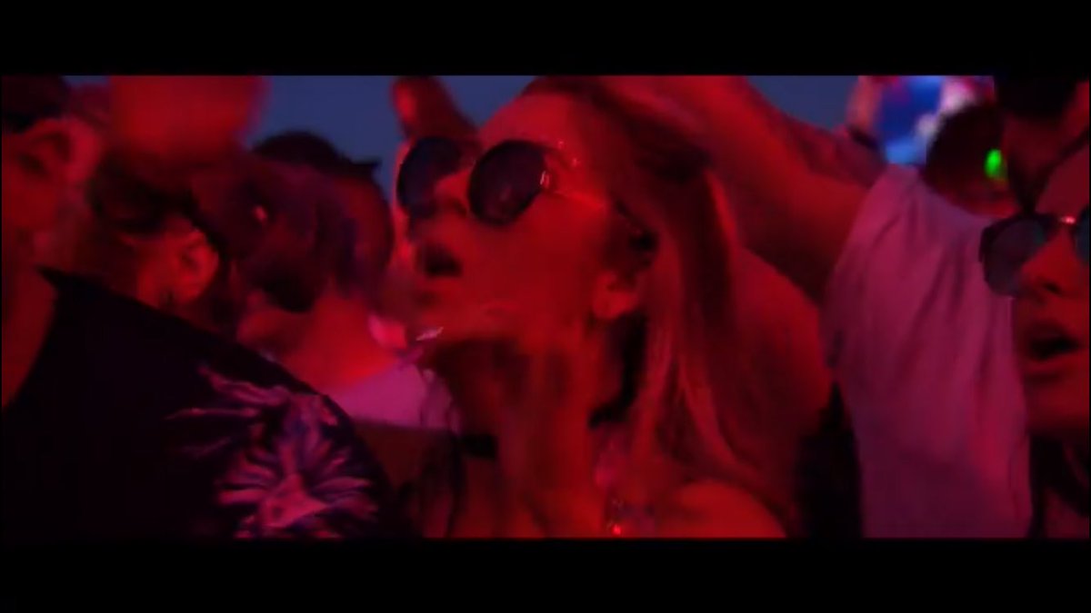 UPINHURR_'s tweet photo. Few snaps of me and me girls from the @Creamfields aftermovie #creamfieldsaftermovie #putumup https://t.co/mMx22HoagL