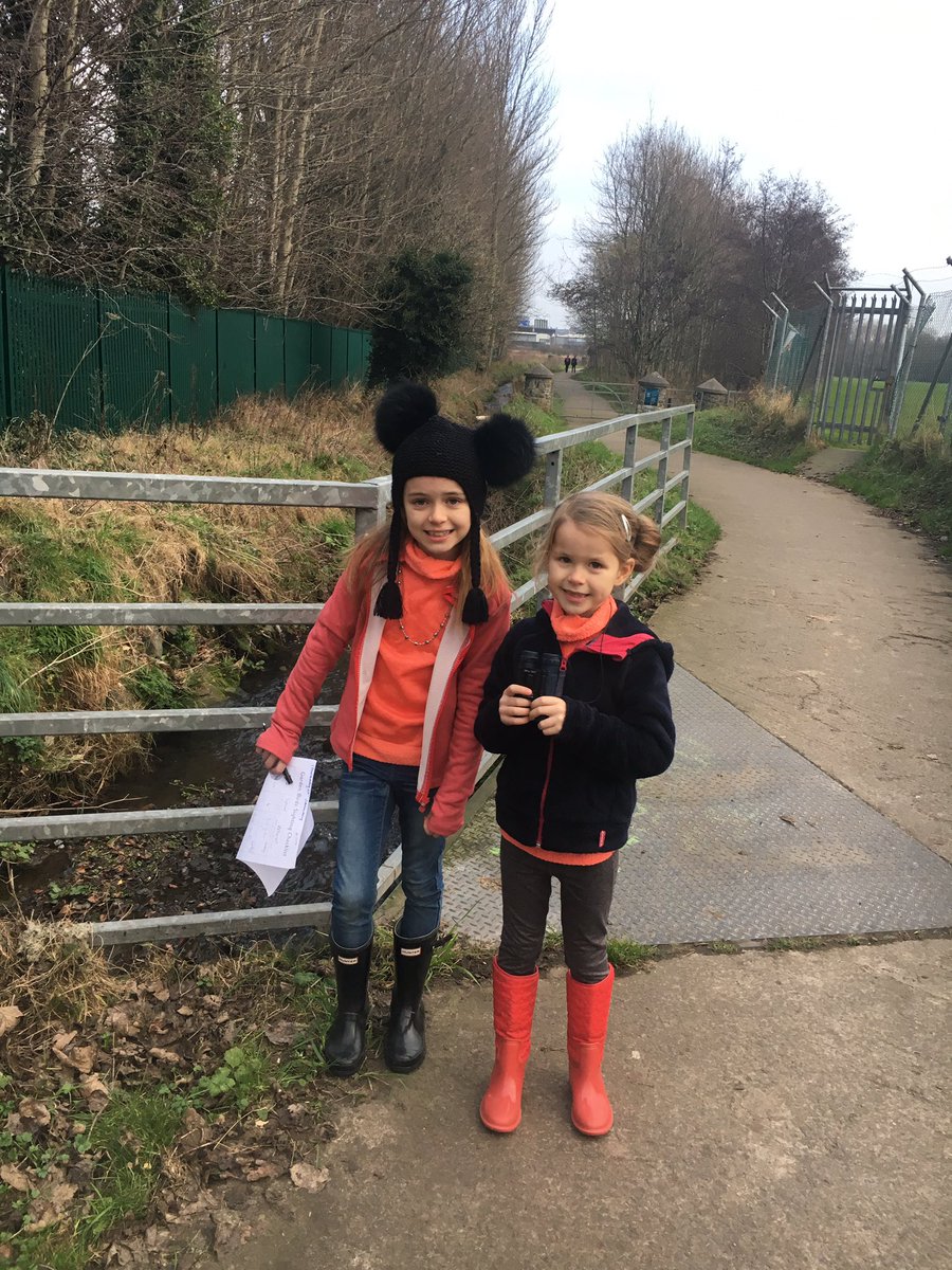 Catwalkzin's tweet photo. Eva and Freya  #worldbirdwatchingday at Bog Meadows @ctrps1 #p3birds https://t.co/jEo9jZRpL9