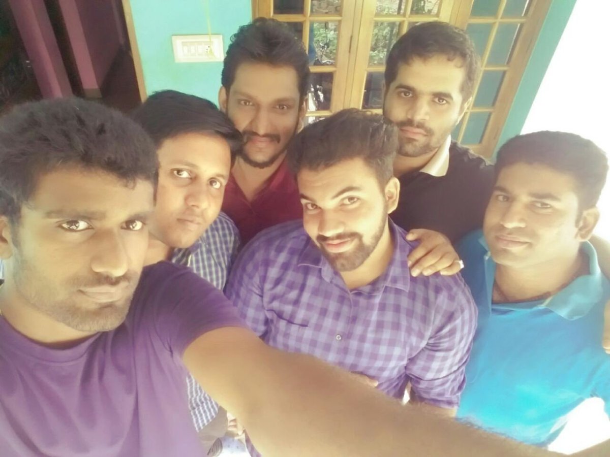 NITHISH_KG's tweet photo. A #Reunion  with some #College mates.
Was great to see them again.
#Groupie 
#svsce #sset https://t.co/9CGz3k0L3d