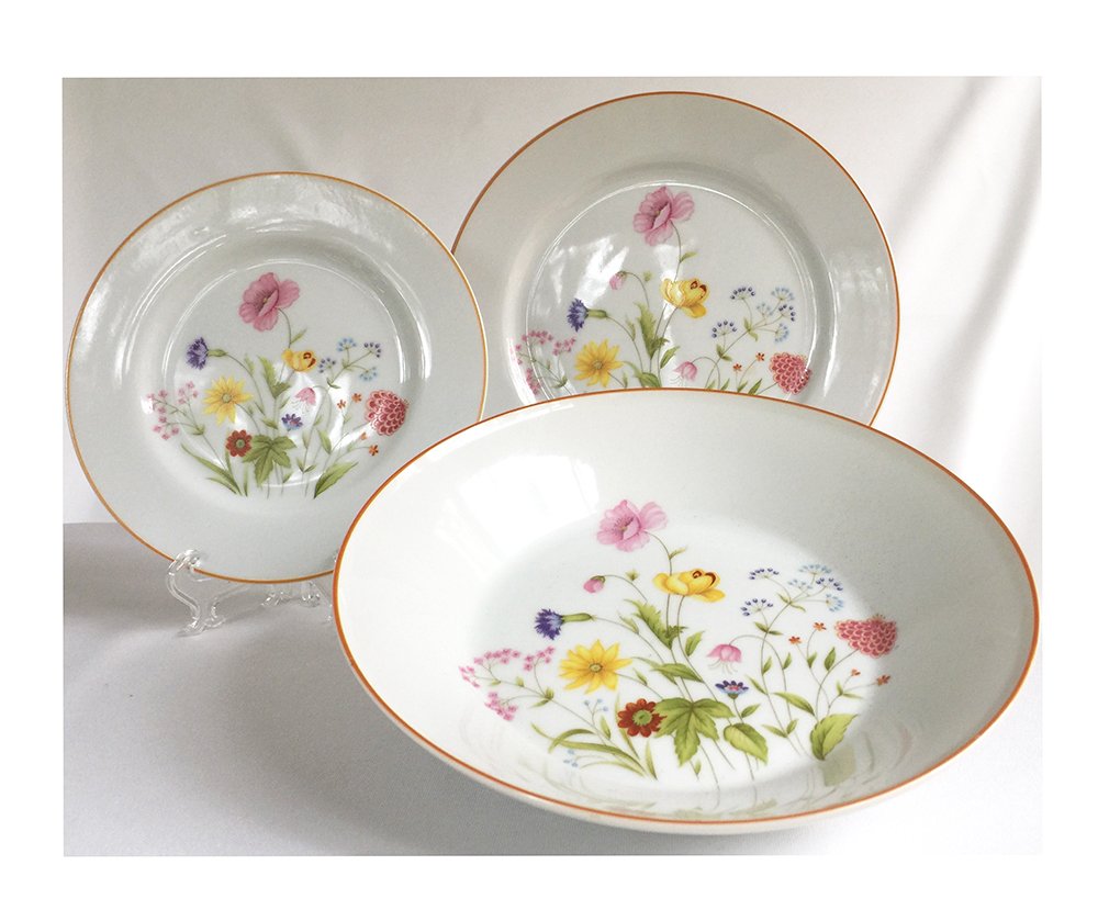 PowellBettyJ's tweet photo. Wedding gift! #vintage #wedding #weddingmarket #weddingThursday #mikasa https://t.co/Z82vPVd0ch #gotvintage #teamvam #vestiesteam https://t.co/23lmYG7sAt