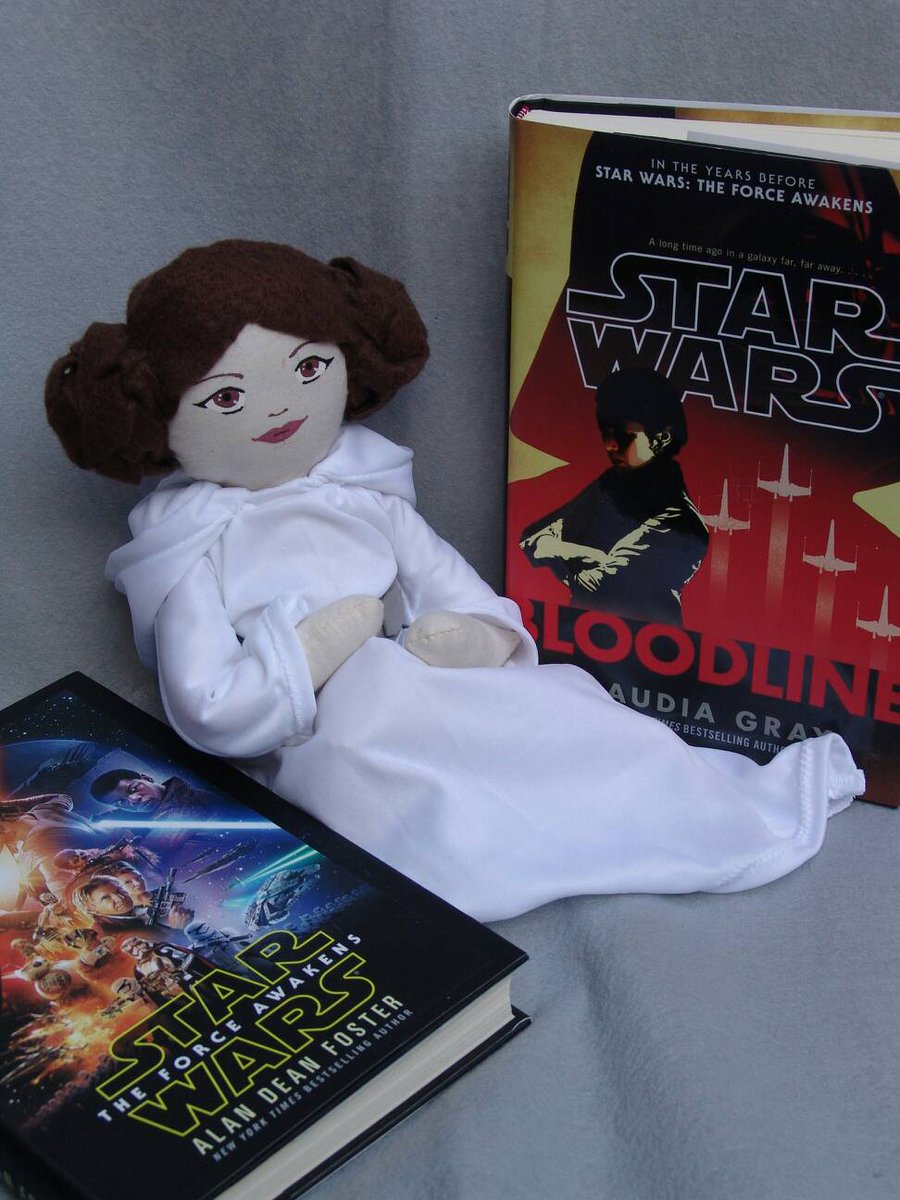 #PrincessLeia is a #literacyadvocate and recommends that you read these books. :) #starwars @claudiagray