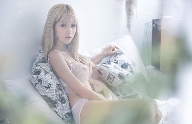 bloophun's tweet photo. @rcmthylcyclxn_ mau bobo nda bisa nih :( nda ada yg nemenin https://t.co/UnWor7L6Re
