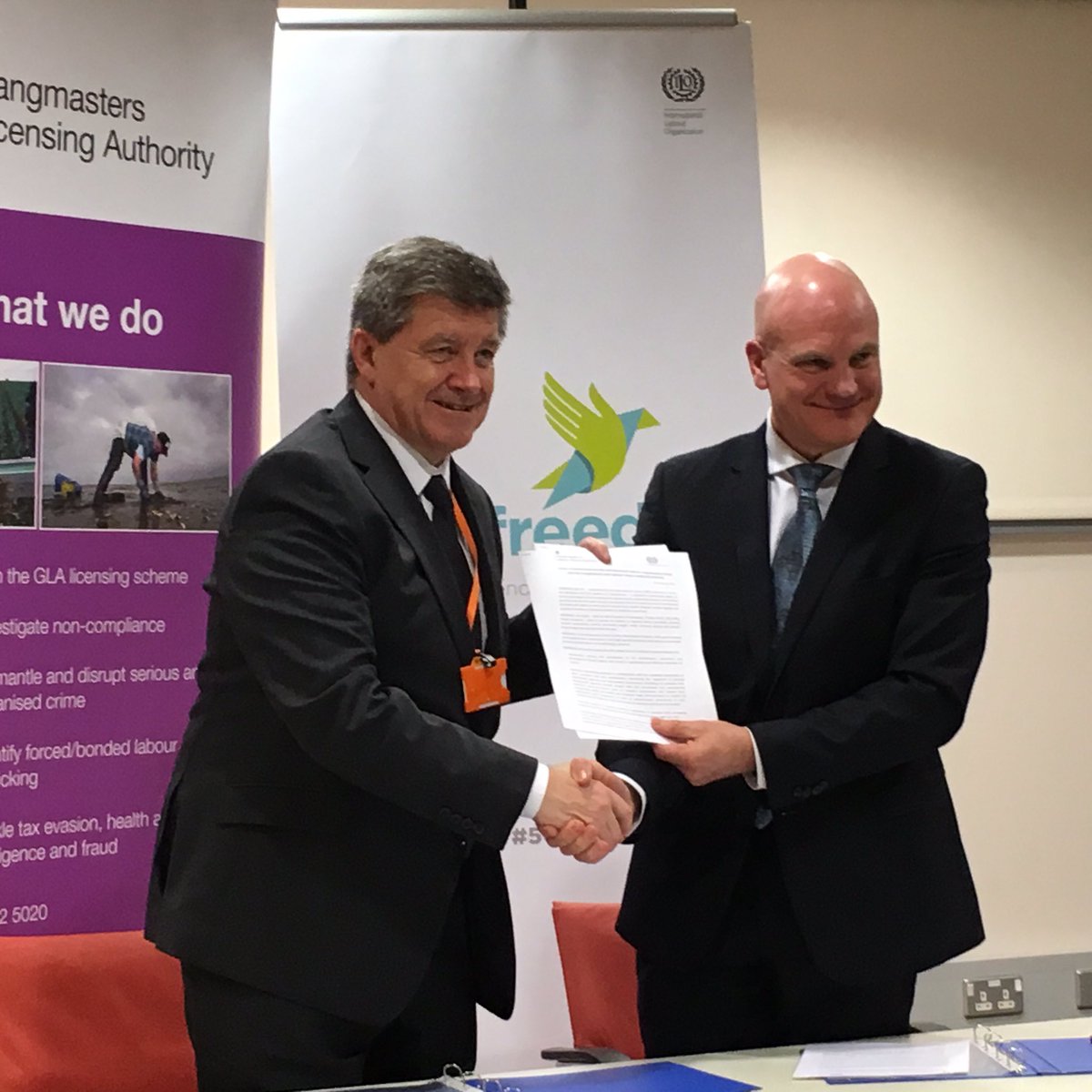 Pleasure to witness signing of letter of intent between GLA and ILO at HO <a href="/PBroadbentGLA/">Paul Broadbent</a> <a href="/andyw1/">Andrew Wallis OBE</a> <a href="/ILO_EndSlavery/">ILO action to End Forced Labour</a> <a href="/MSHelpline/">Modern Slavery & Exploitation Helpline</a> @UnseenOrg