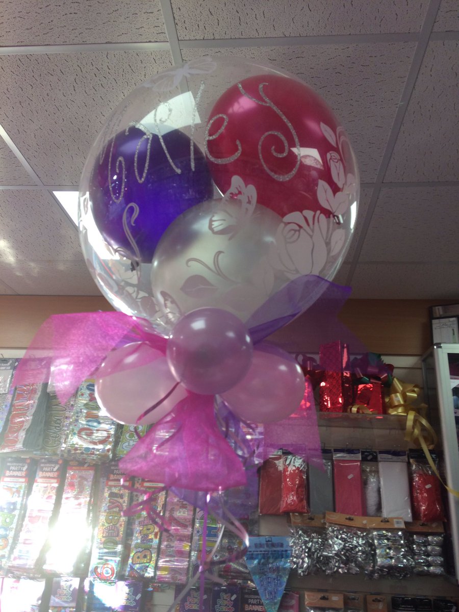 fromtheheartRED's tweet photo. Happy 30th Marley! Gorgeous 3 balloon deco #fromtheheart https://t.co/dm8QXWDH1P