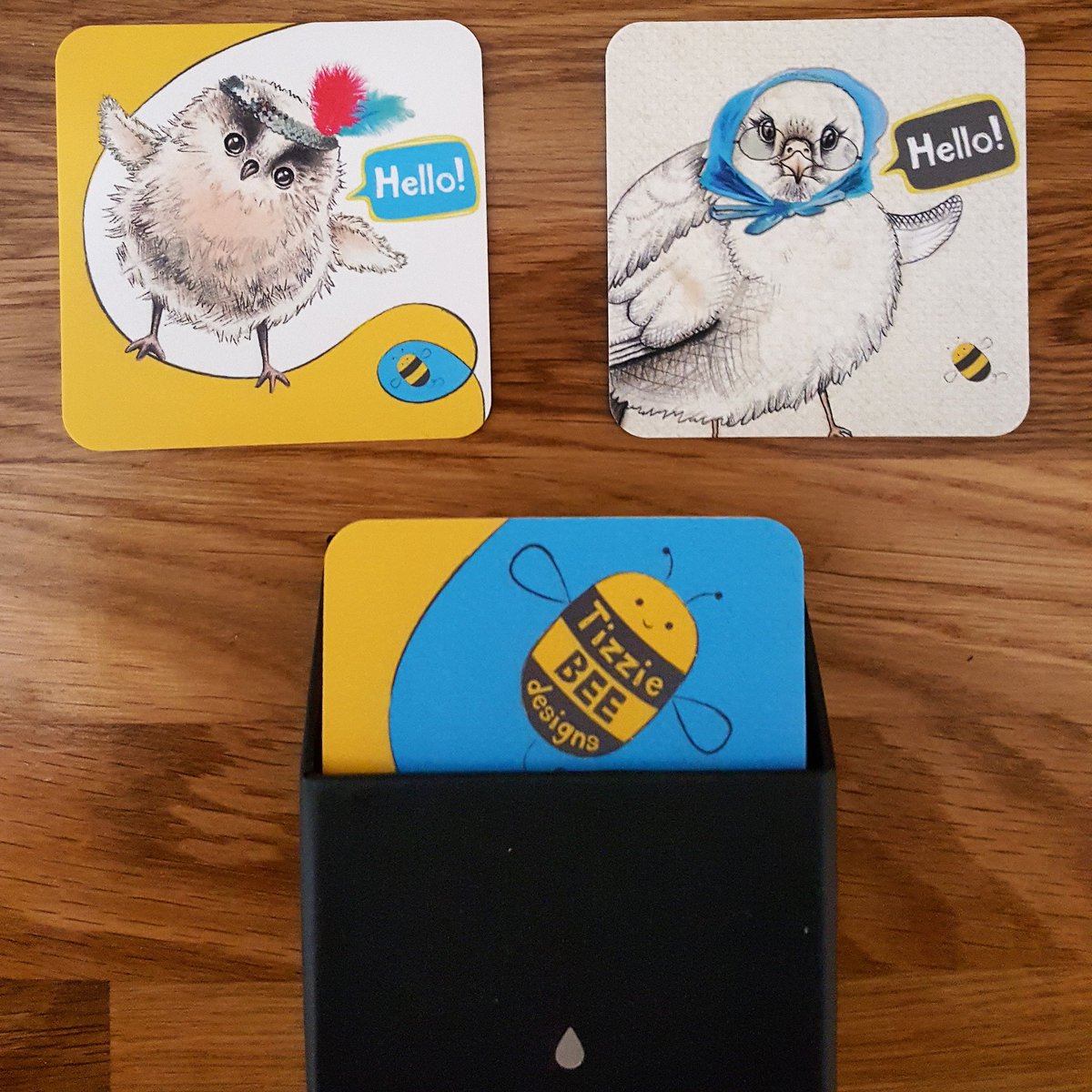 TizzieBeeDesign's tweet image. Happy with my cute little square business cards, printed expertly by this lovely company: @MOO #MOOcards 😊