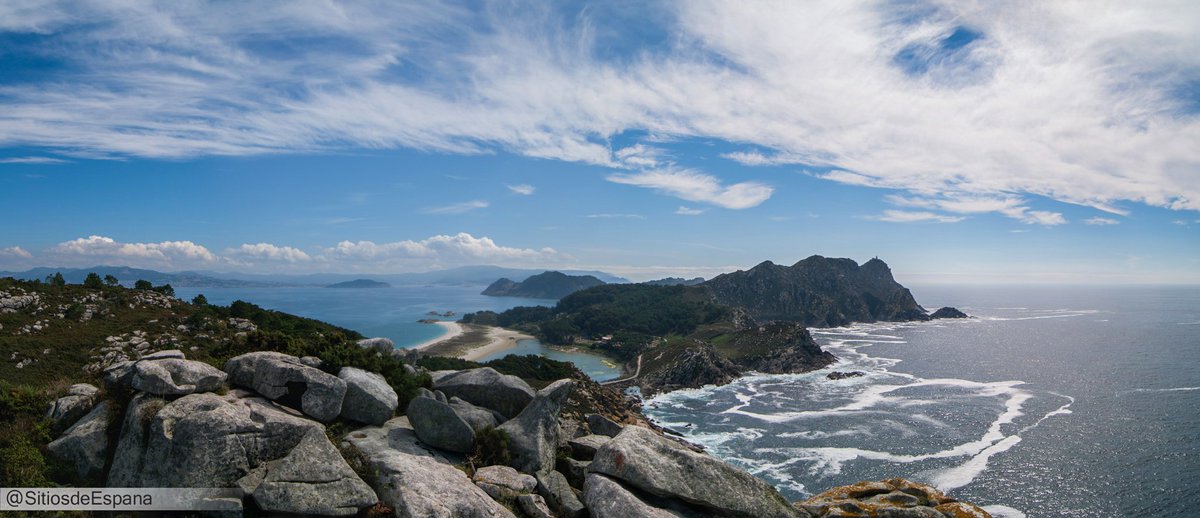 Islas Cíes. Si los romanos las llamaban "islas de los dioses", ¡por algo será!
👉🏼 sitiosdeespana.es/articulo/islas… #Galicia