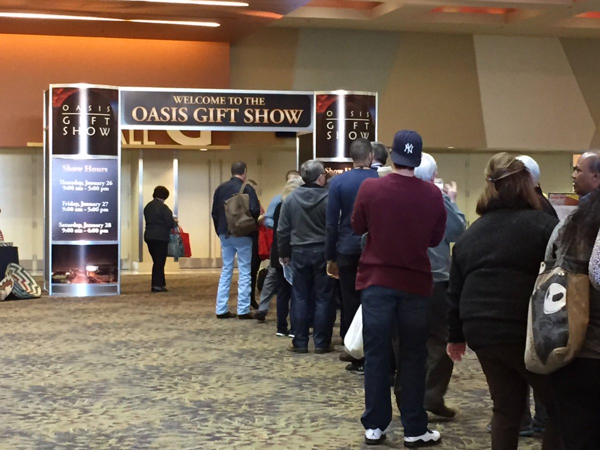 OASISGiftShow's tweet photo. The 81st OASIS Gift Show is open til 5:00 today! Open Friday from 9:00-5:00, and Saturday 9:00-4:00! Southwest, and so much more! https://t.co/Tk4c0MtwYm