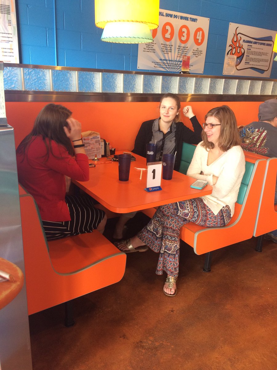 Crazy_Traci's tweet photo. #EDN330s17 oh heyyy y'all #1 https://t.co/RPyaZaQCdY