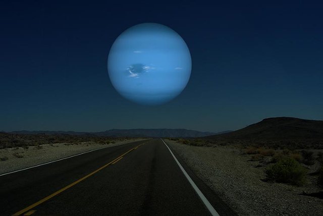 EdmundHolla's tweet photo. Anyone else ever notice this weird star before? https://t.co/qvbPwxCncS