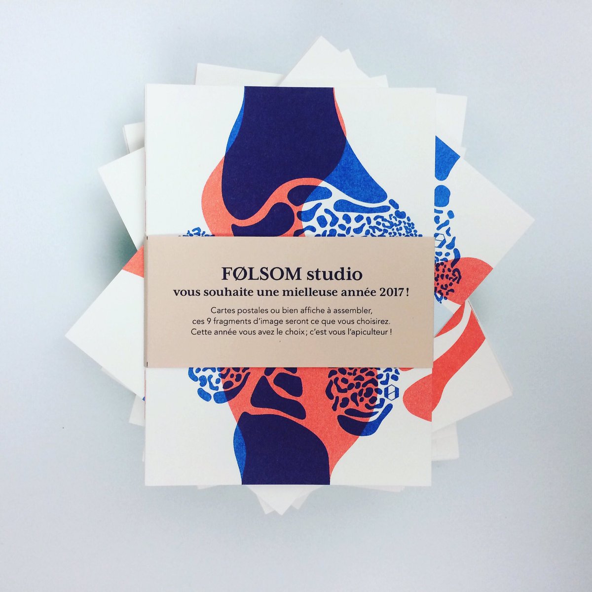 [ Studio life ] Nos cartes de vœux prêtes pour l'envoi - juste à temps ! On espère que ça vous plaira 😊
 #greetingcards #graphicdesign