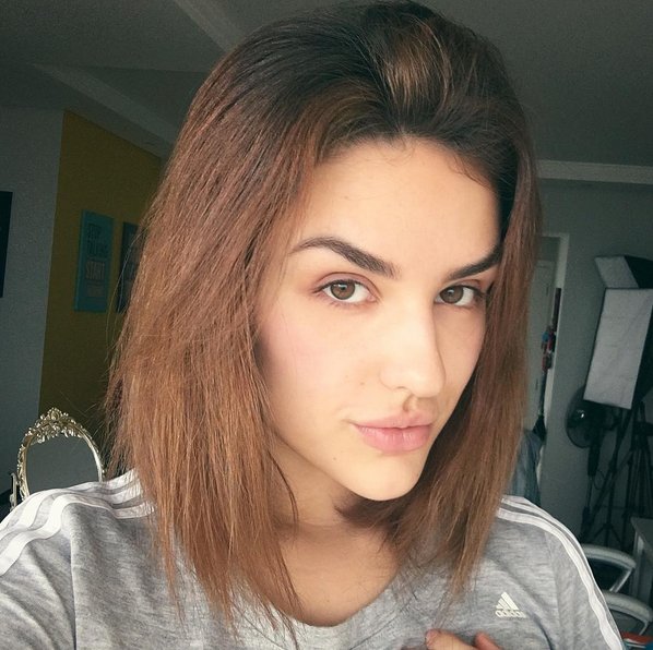 enowbrasil's tweet photo. LACRE! Kéfera celebra 24 anos com festa lacradora e cheia de youtubers! VEJA --> https://t.co/xMV9AEOHIA https://t.co/yTPvwuke3K