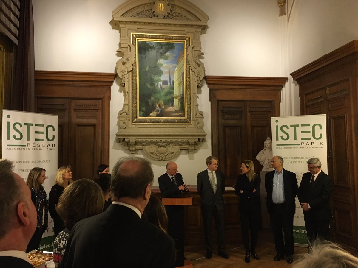 Lancement de la soirée des diplômés de l <a href="/ISTEC_Paris/">ISTEC</a> <a href="/ISTEC_Reseau/">ISTEC Réseau</a> 
#AlumnForce #alumni #network #ISTEC
