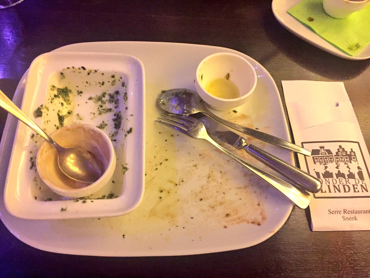 HCSonnenberg's tweet image. Ontzettende niet stylish verantwoorde foto, maaaaar.... zó ontzettend lekker is de boerenkool @RestODL #leegbord #verrukkelijk