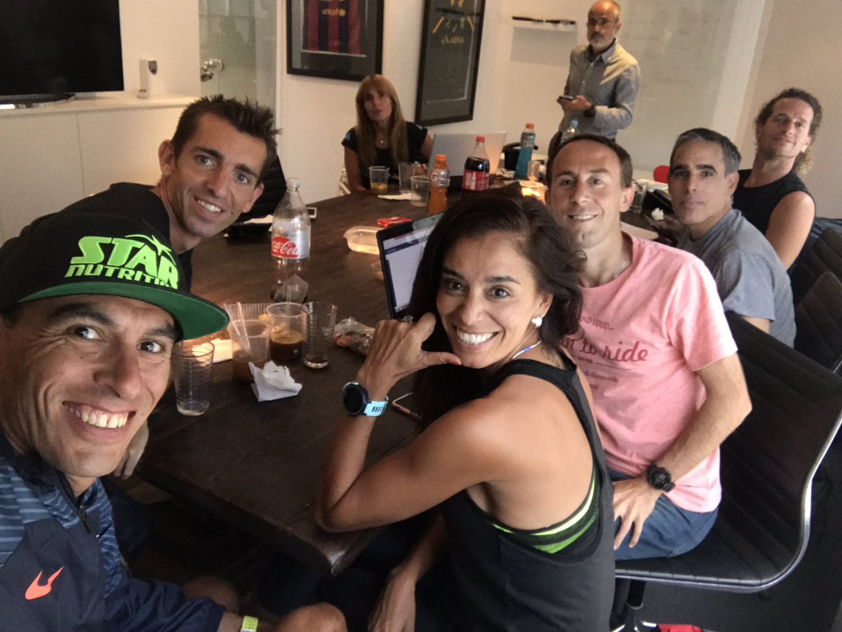 LeonardoMalgor's tweet photo. Capacitándonos en Buenos Aires,para darle un mejor uso a nuestros productos @GarminArg https://t.co/Dzs8RgpYyy