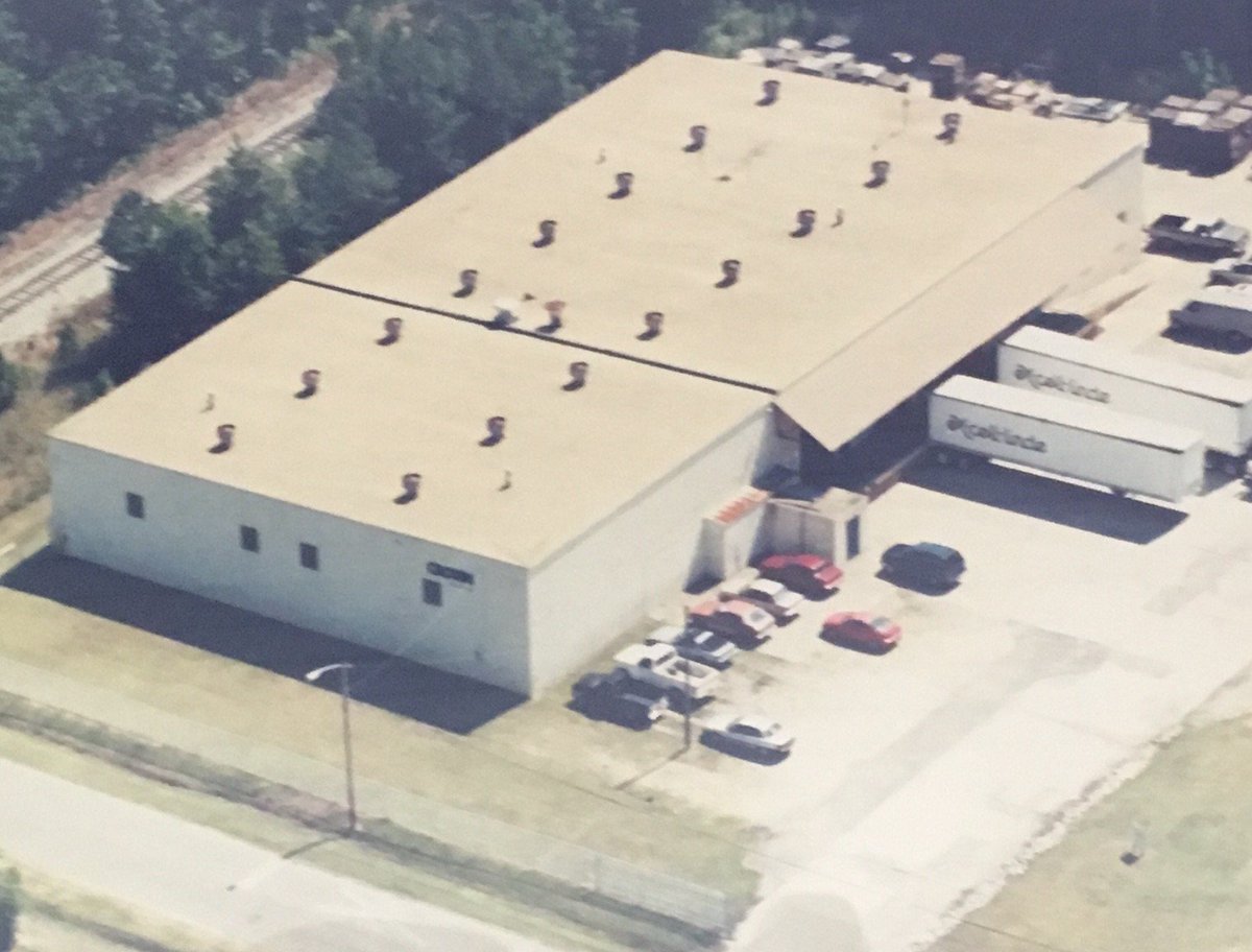 crownLSPgroup's tweet photo. 1201 Pitt St. was our first warehouse location… #TBT #logistics
#warehouse https://t.co/7t16ML5O9B