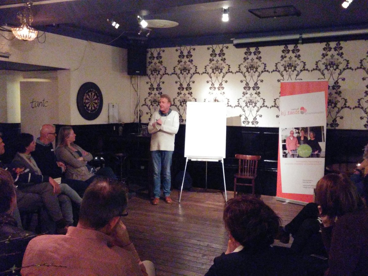 Coachknooppunt's tweet photo. #storytelling bij @cafeBijTante met Eric van der Steen als #gastspreker https://t.co/QIEcXOvhC6
