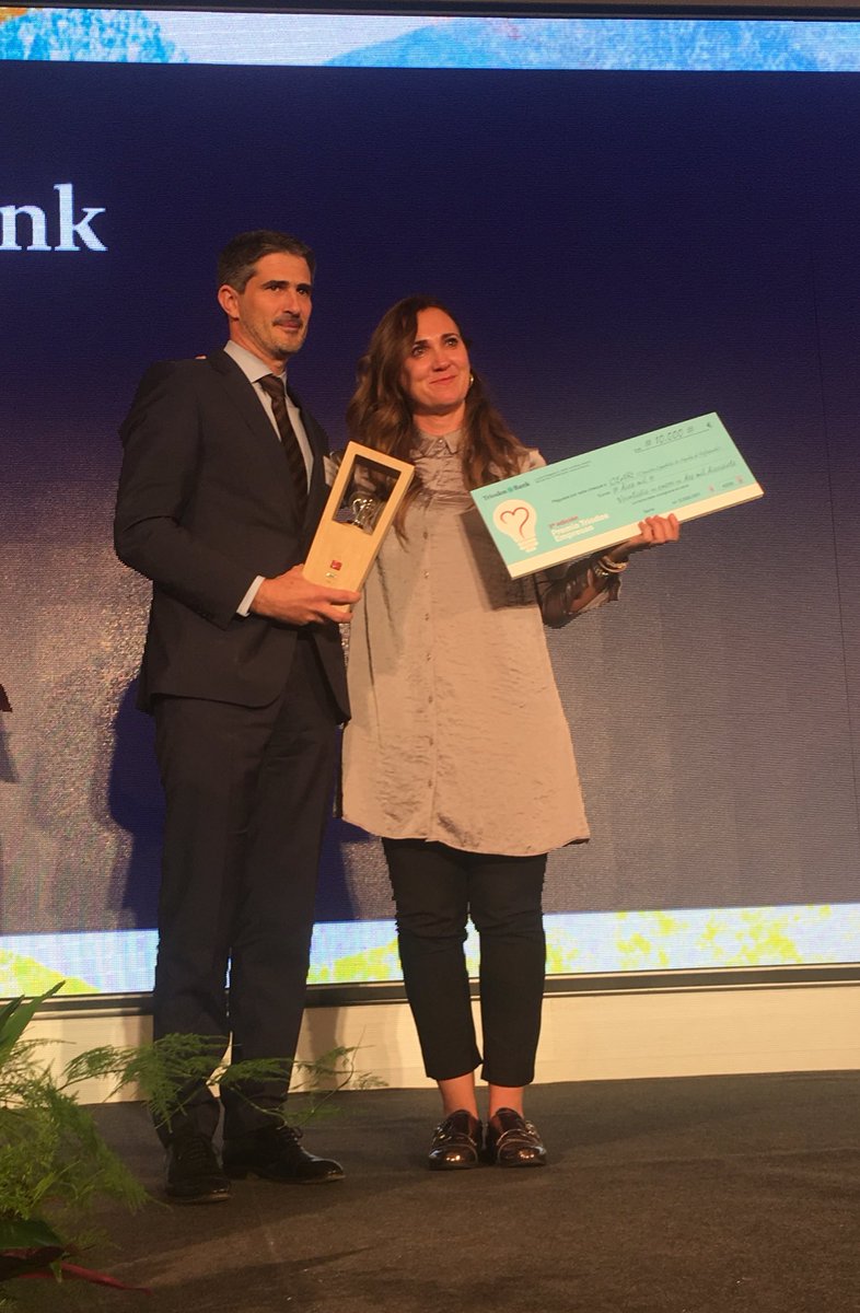 triodoses's tweet image. El ganador del 3er #PremioTriodosEmpresas es @CEARefugio @estrella_galan. ¡Enhorabuena!