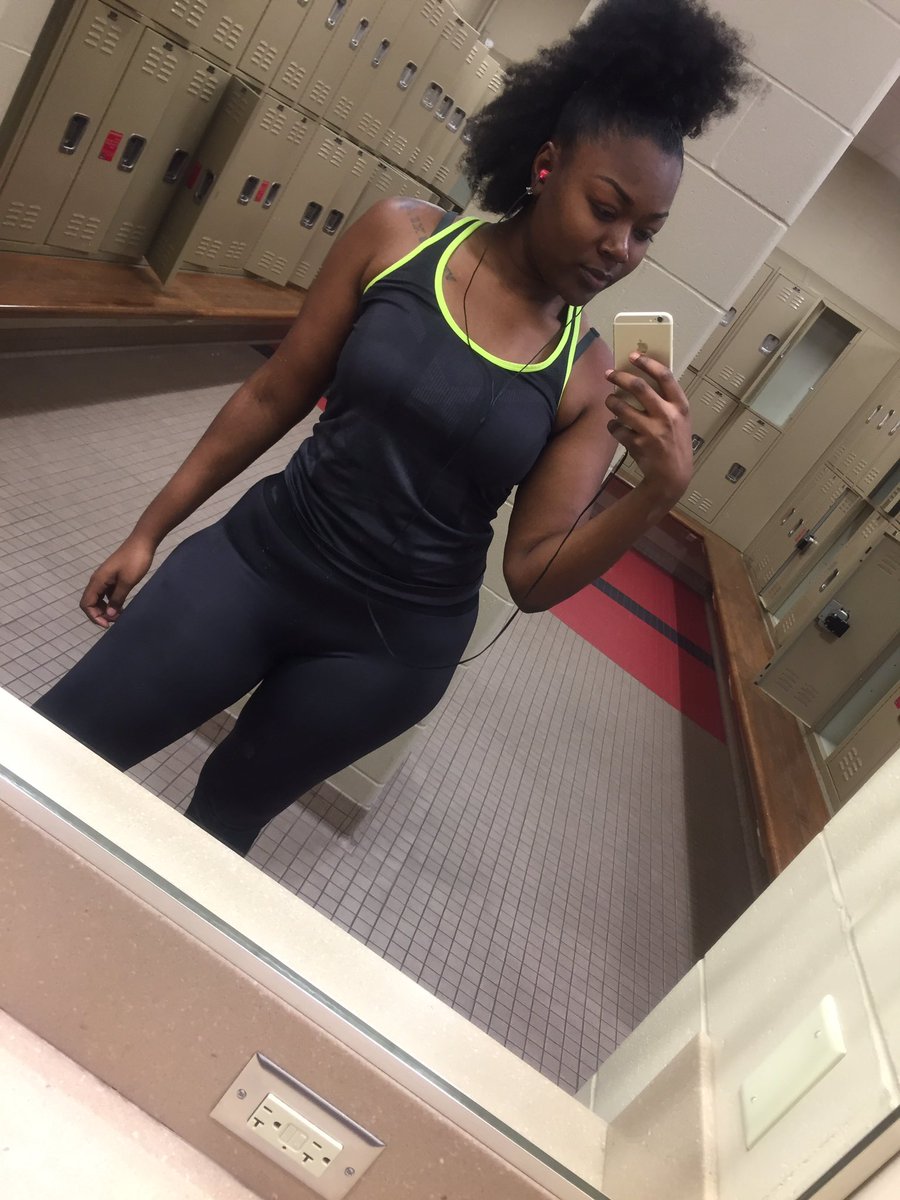 MsKyron's tweet photo. Look good, feel good, do good! #StillWorkingAtIt 😊💪🏾🙌🏾 https://t.co/YRxI0cLFJj