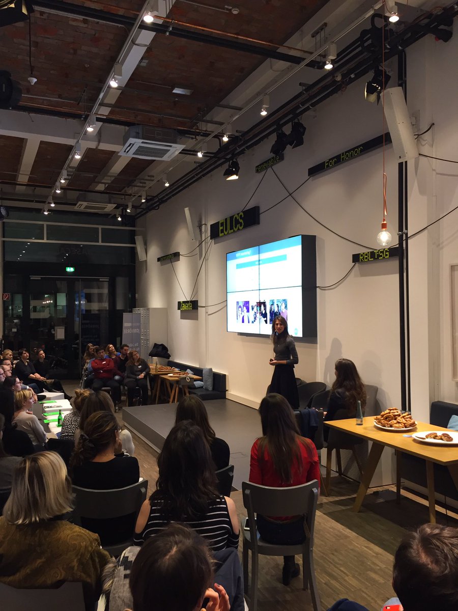 <a href="/KarinHeinzl/">Karin Heinzl</a> of MentorMe_Berlin speaks about why mentoring is a tripple win for all parties involved! At <a href="/gruenderszene/">Gründerszene</a> #hr #meetup