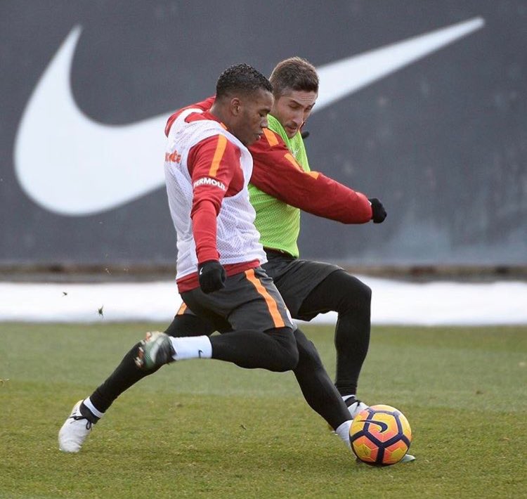 Antreman.. ⚽️💛❤️ <a href="/GalatasaraySK/">Galatasaray SK</a> #GR16