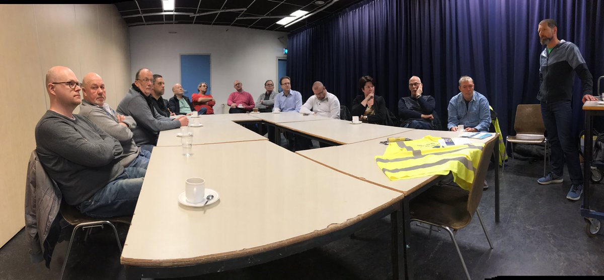 Voorlichting #buurtpreventie #Empel. Veel enthousiaste vrijwilligers die op korte termijn de straat op kunnen gaan. #samenzienwemeer