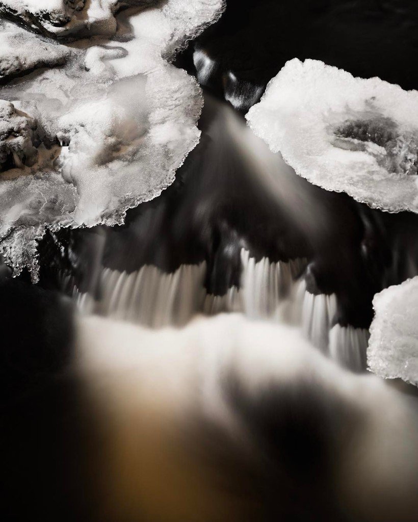 andreasoverland's tweet photo. Winter waterfall #lommedalen #leicacamera #leicasl #schneiderkreuznach #balpro #norway #lo… https://t.co/rxnJ7CND5B https://t.co/t4pUr7IRQw